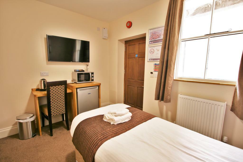 New County Hotel & Serviced Apartments By Roomsbooked Gloucester Room photo