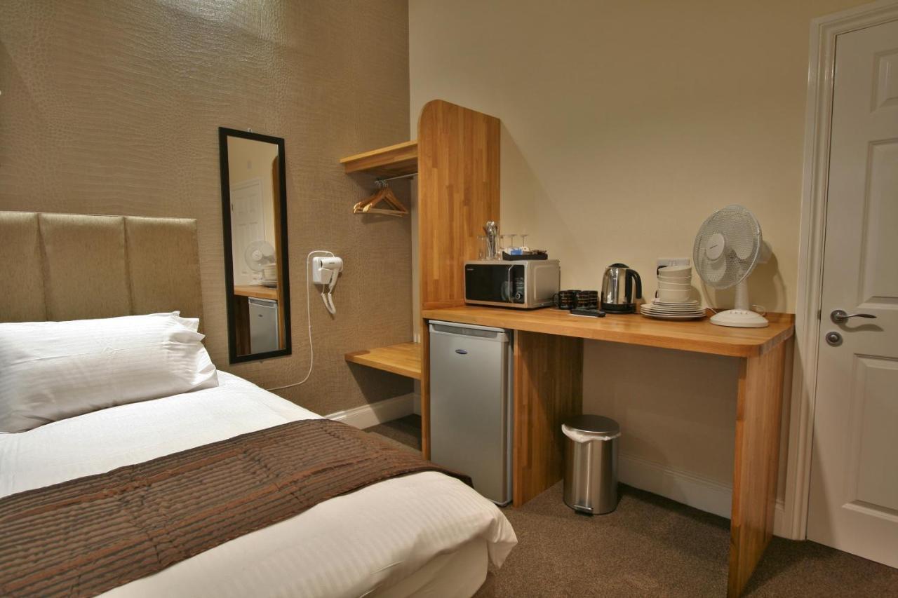 New County Hotel & Serviced Apartments By Roomsbooked Gloucester Room photo